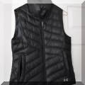 H02. Under Armour vest. 